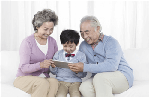 孩子长大会不会孝顺，现在从两方面就能看得出，不用等二十年后