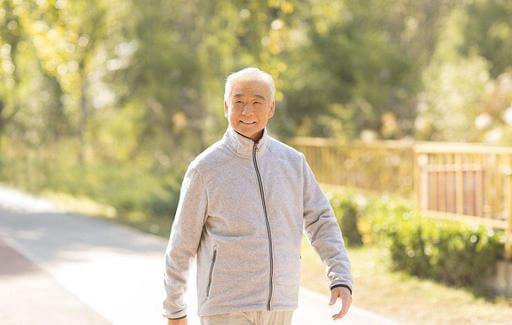 老年人居家如何合理用眼？