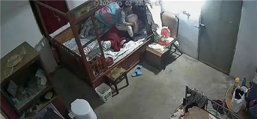 保姆上班八天，老太太竟离奇去世...