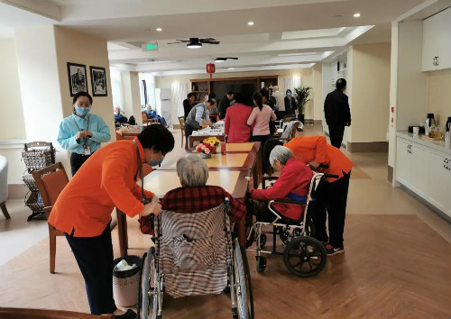 哪种老人适合在养老院养老？——大连养老网
