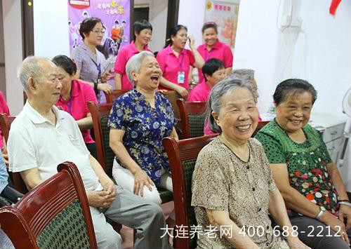 老年人入住养老院都有哪些好处？