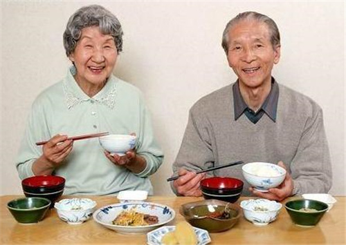 如何提高老年人食欲？胃口好才能长寿