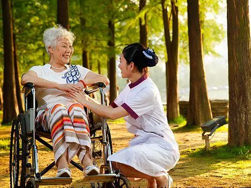智慧医疗养老新篇章：医疗养老院选择的五大关键考量
