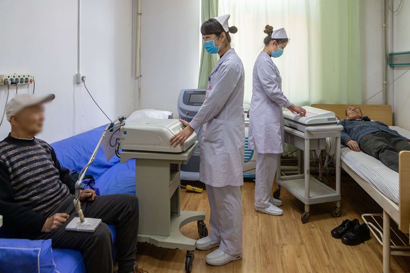 父母入住养老院,子女最担心什么?这5大关键问题必须问清!